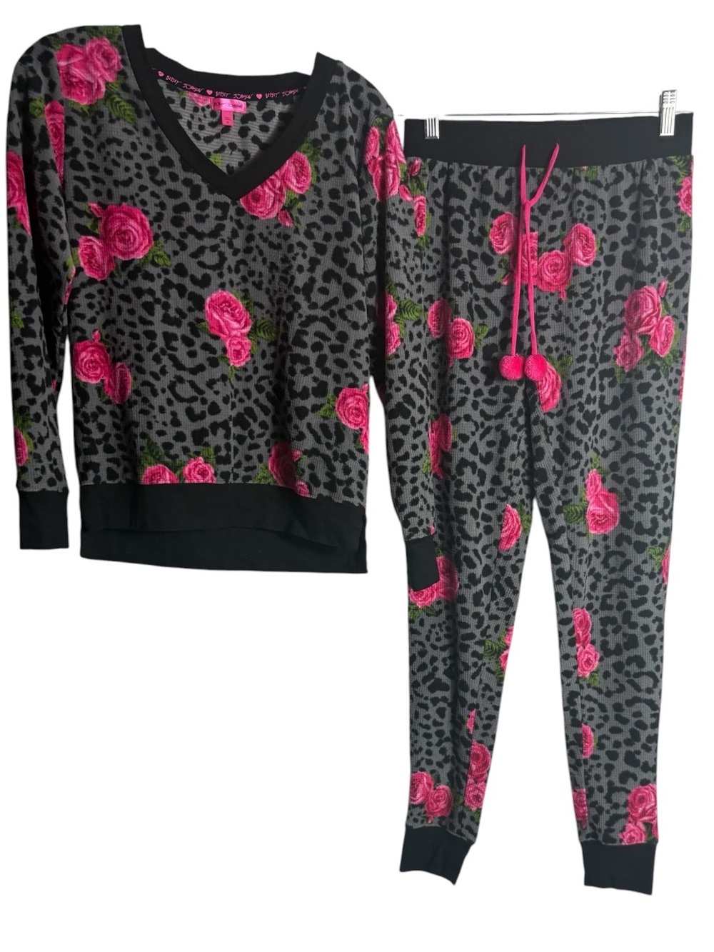BETSEY JOHNSON Cozy Floral Leopard V-Neck Pajama Set in Gray & Pink Size Small - Picture 3 of 8